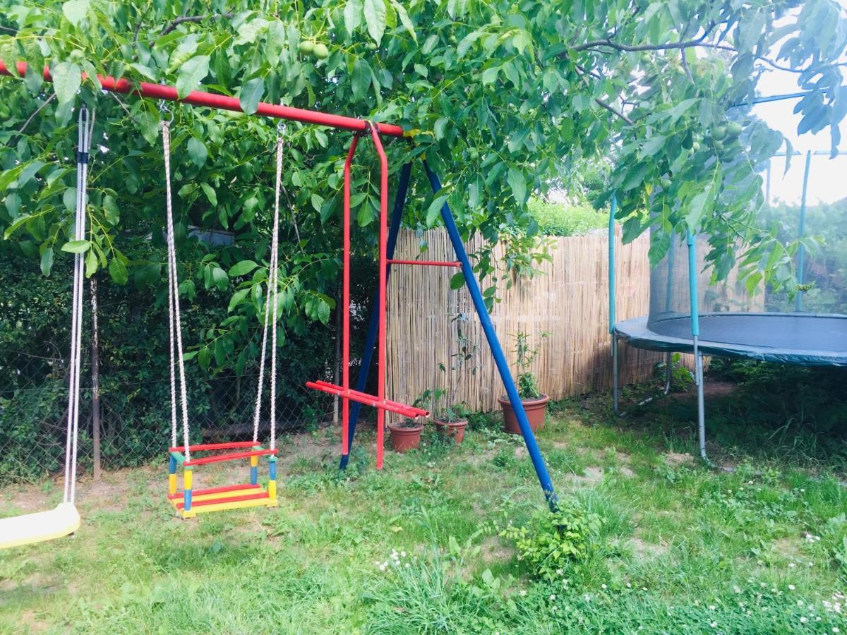 Lelle-Kert Apartman 01 Balatonlelle Luaran gambar