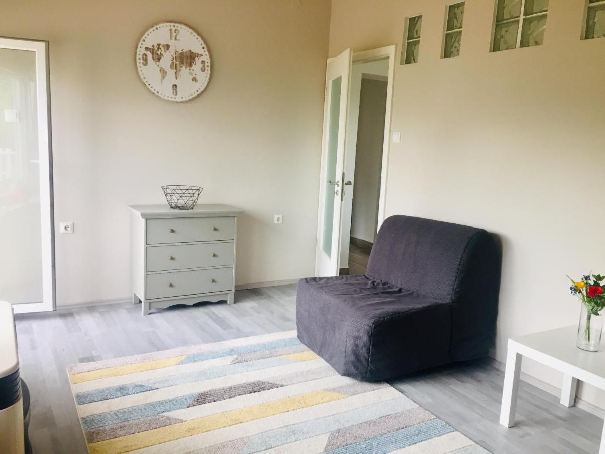 Lelle-Kert Apartman 01 Balatonlelle Luaran gambar