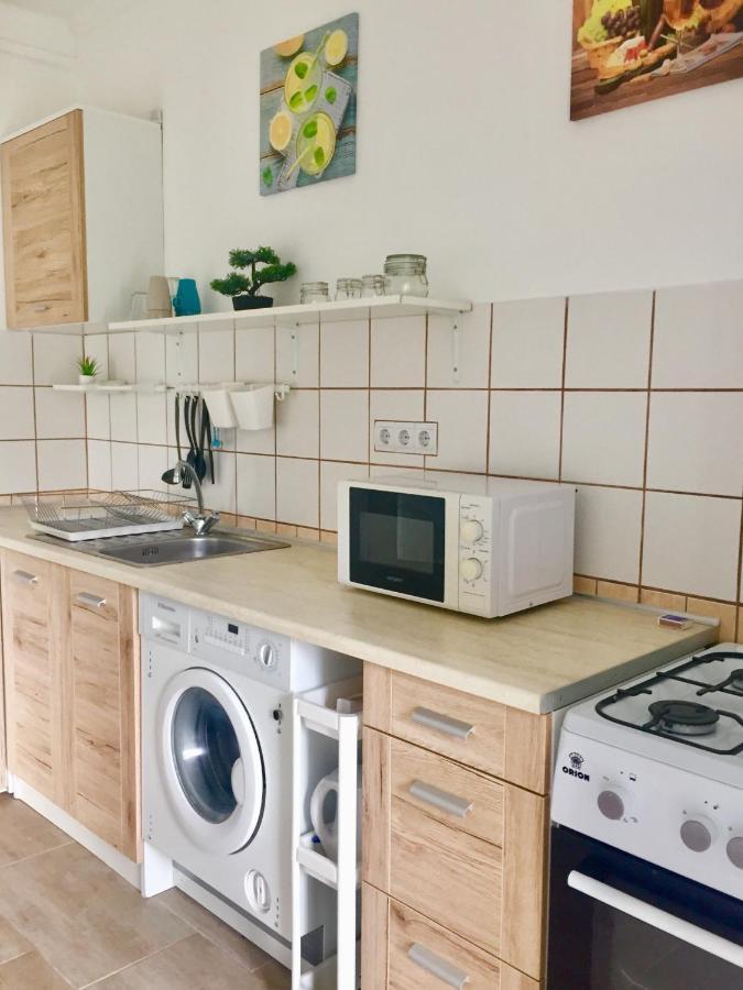 Lelle-Kert Apartman 01 Balatonlelle Luaran gambar